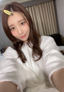 Saika Kawakita (27)
