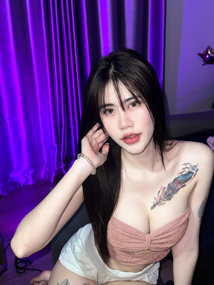 โยกิ พรนภา สาวสวย