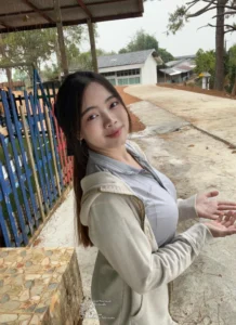 Phonrkamol Peechayan NET IDOL